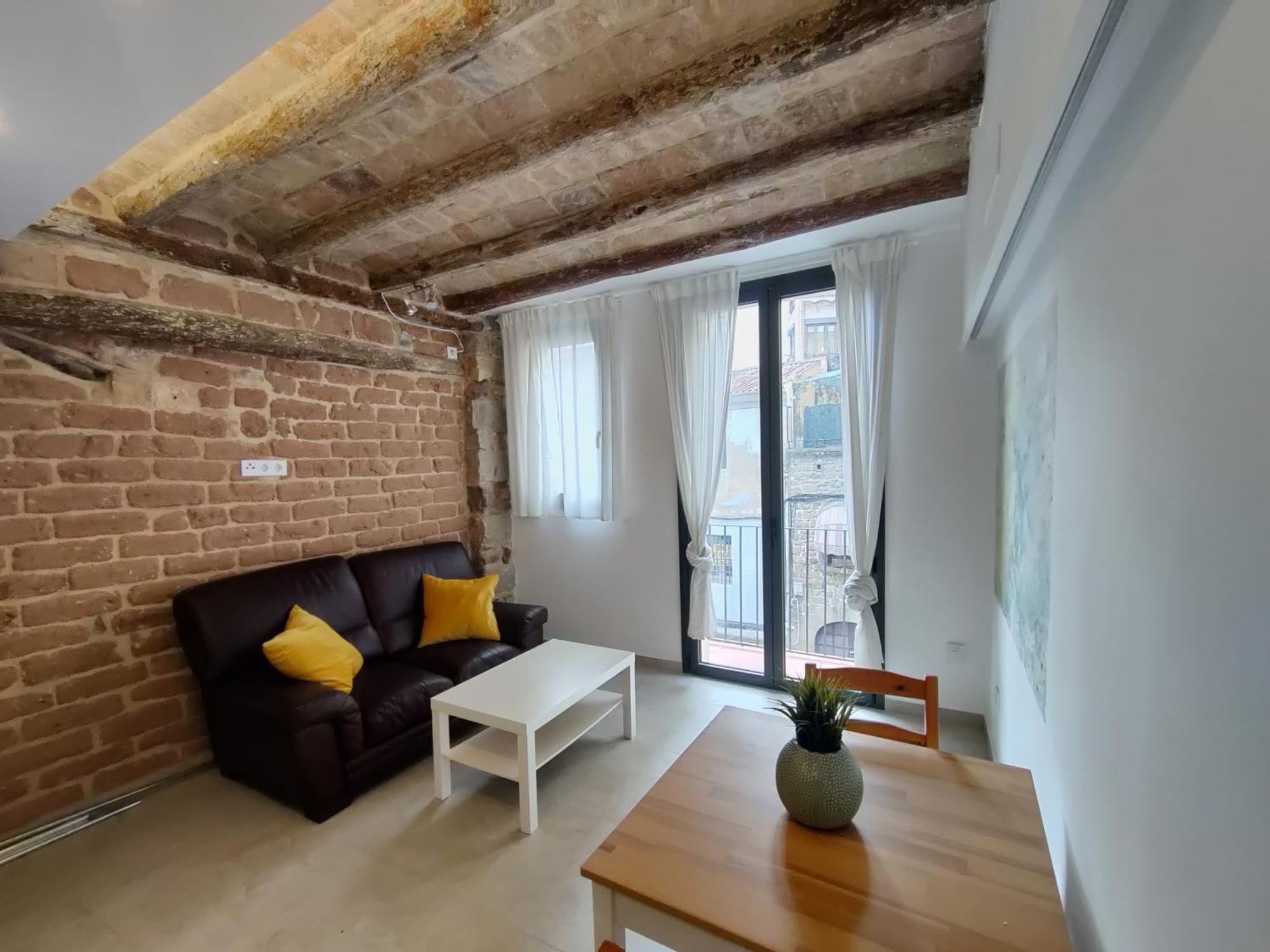 Antic 1 Apartment *